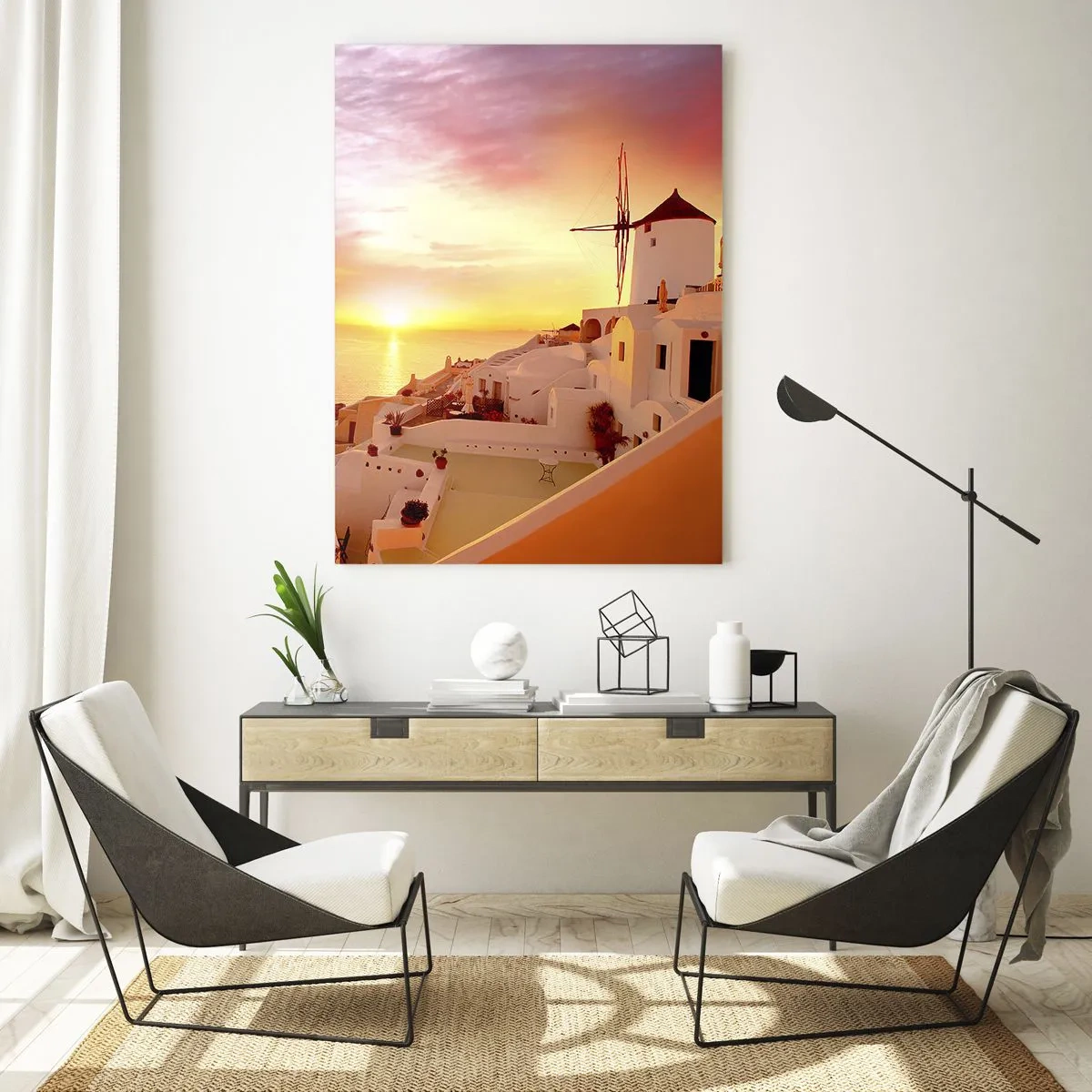 Quadro su vetro - Tramonto su Santorini con edifici bianchi e un mulino a vento - 50x70cm - Sciogliersi nel bianco e nell'oro - Decorazione murale moderna per soggiorno e camera da letto ARTTOR