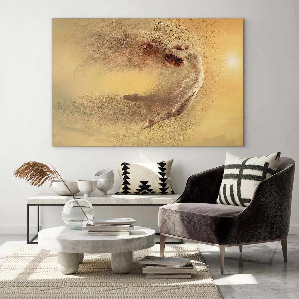 Quadro su vetro - Una ballerina in una composizione dinamica su uno sfondo dorato - 70x50cm - Nell'estasi della danza - Decorazione murale moderna per soggiorno e camera da letto ARTTOR