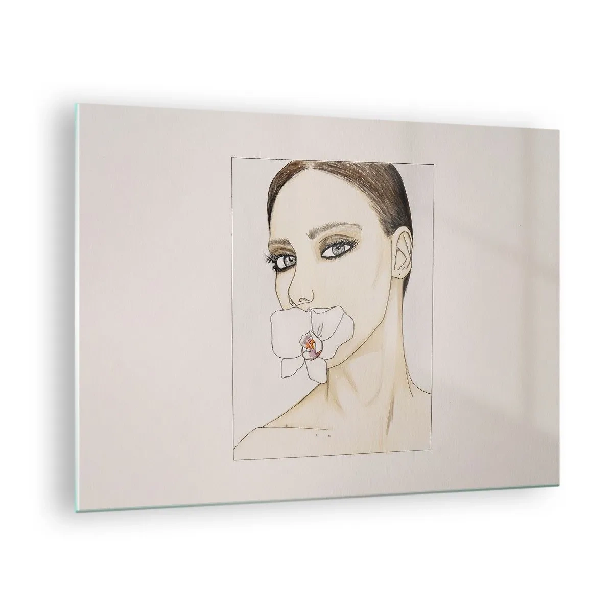 Quadro su vetro - Ritratto di una donna con un'orchidea in bocca su uno sfondo chiaro - 70x50cm - Simbolo di eleganza e bellezza - Decorazione murale moderna per soggiorno e camera da letto ARTTOR
