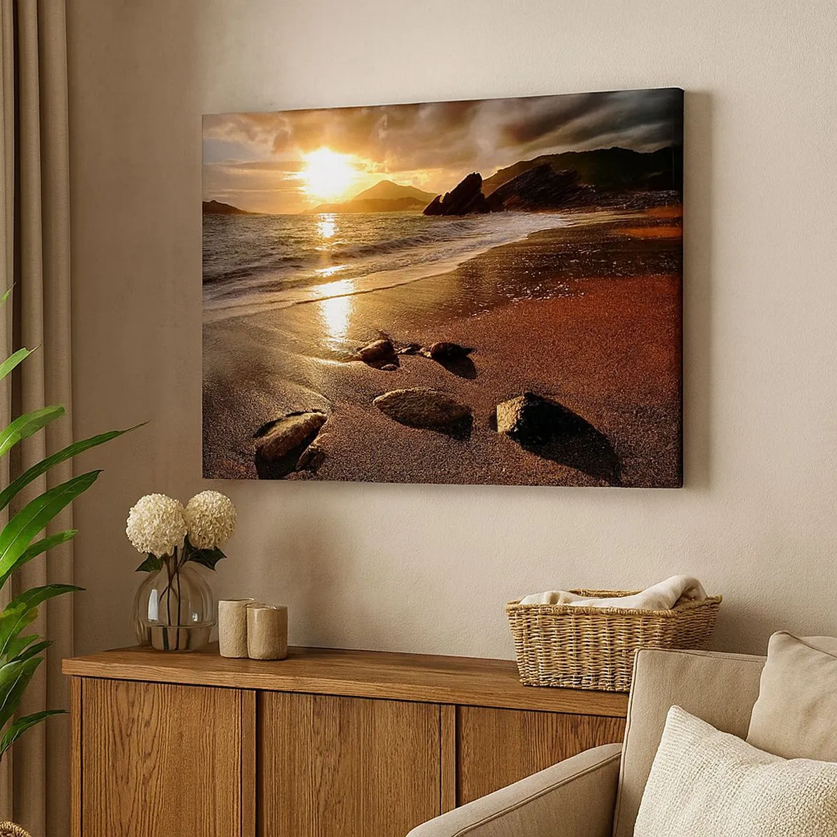 Quadro su tela - Stampe su Tela - Spiaggia al tramonto con pietre sulla riva - 70x50cm - Seguendo il sole verso le colline - Decorazione murale moderna per soggiorno e camera da letto ARTTOR