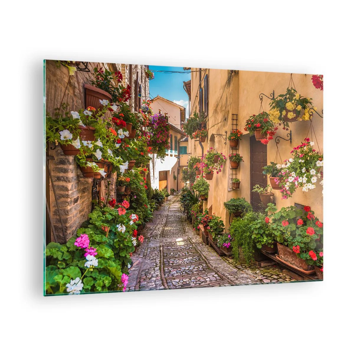 Quadro su vetro - Un affascinante vicolo italiano con fiori in vaso e una strada acciottolata - 70x50cm - Angolo italiano - Decorazione murale moderna per soggiorno e camera da letto ARTTOR