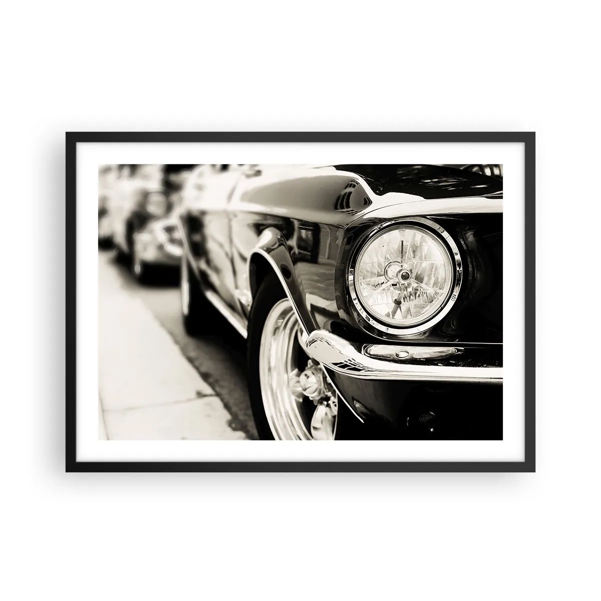 Poster in cornice nera - Un'iconica auto d'epoca in elegante bianco e nero - 70x50cm - Bellezza intramontabile - Decorazione murale moderna per soggiorno e camera da letto ARTTOR