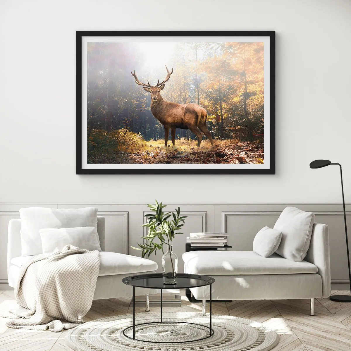 Poster in cornice nera - Cervi nella foresta autunnale con raggi di sole - 100x70cm - Nella piena maestà - Decorazione murale moderna per soggiorno e camera da letto ARTTOR