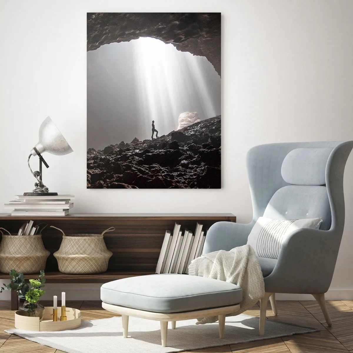 Quadro su vetro - Una figura in una grotta illuminata da raggi di luce - 80x120cm - Grotta luminosa - Decorazione murale moderna per soggiorno e camera da letto ARTTOR