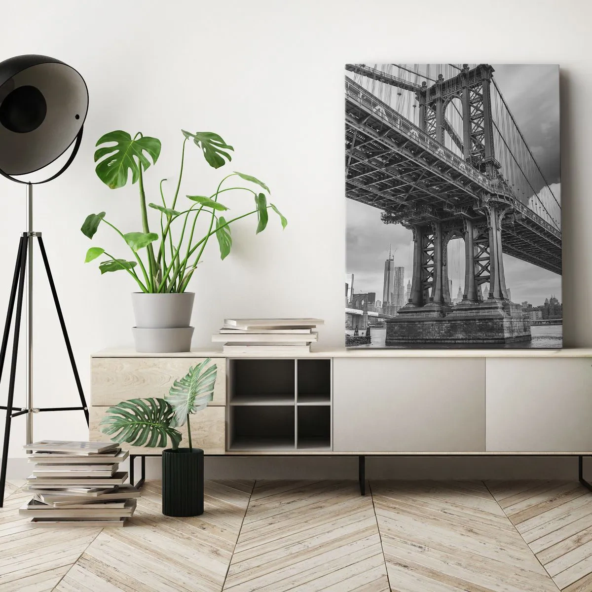 Quadro su tela - Stampe su Tela - Un ponte in bianco e nero con vista sulla città - 80x120cm - Verso il cuore della città - Decorazione murale moderna per soggiorno e camera da letto ARTTOR