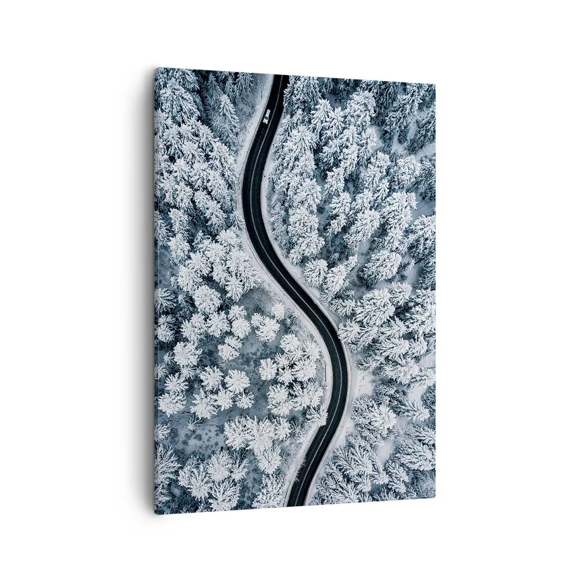 Quadro su tela - Stampe su Tela - Una vista a volo d'uccello di una strada tortuosa in una foresta invernale - 50x70cm - Attraverso il bosco invernale - Decorazione murale moderna per soggiorno e camera da letto ARTTOR
