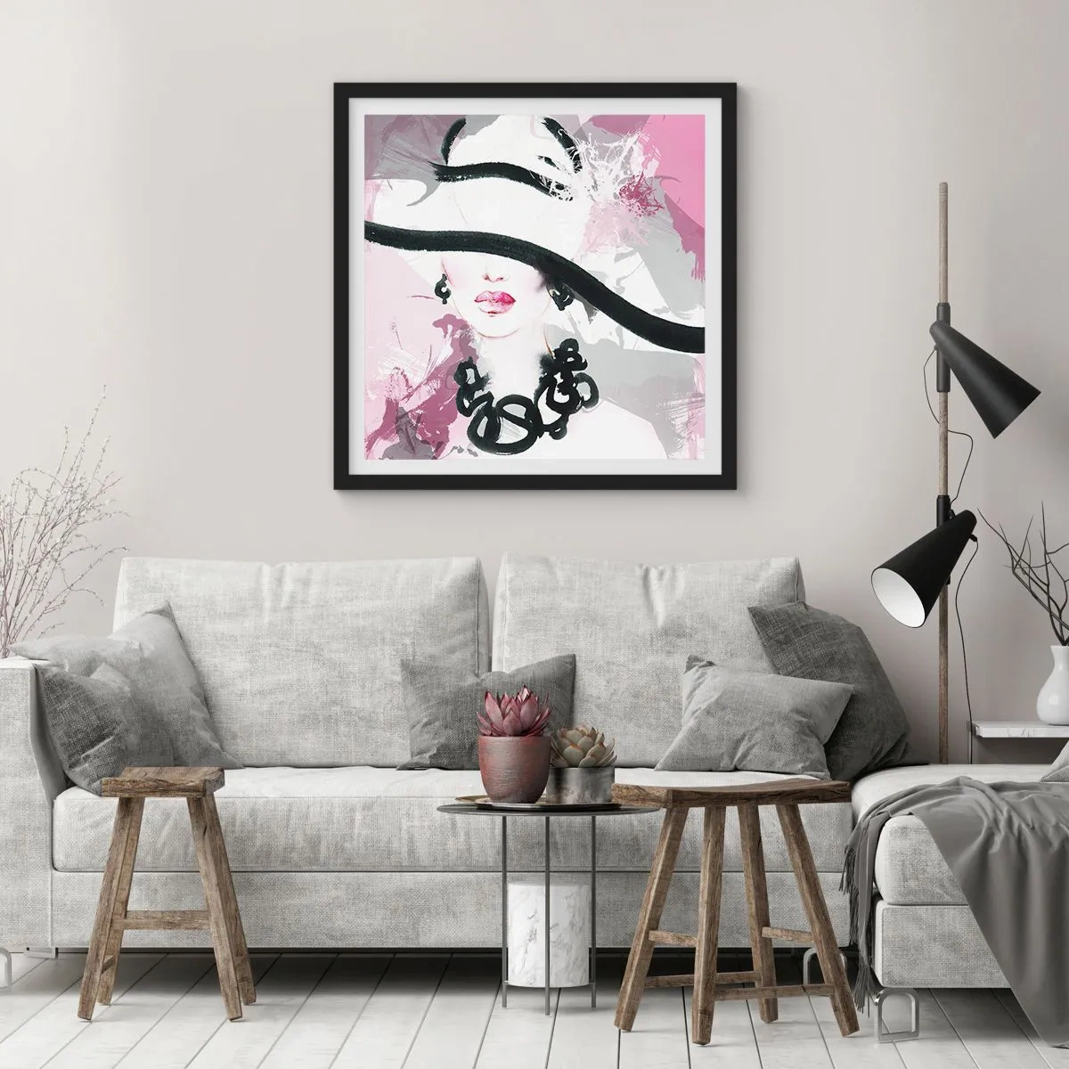 Poster in cornice nera - Ritratto di donna in nero e rosa - 30x30 cm