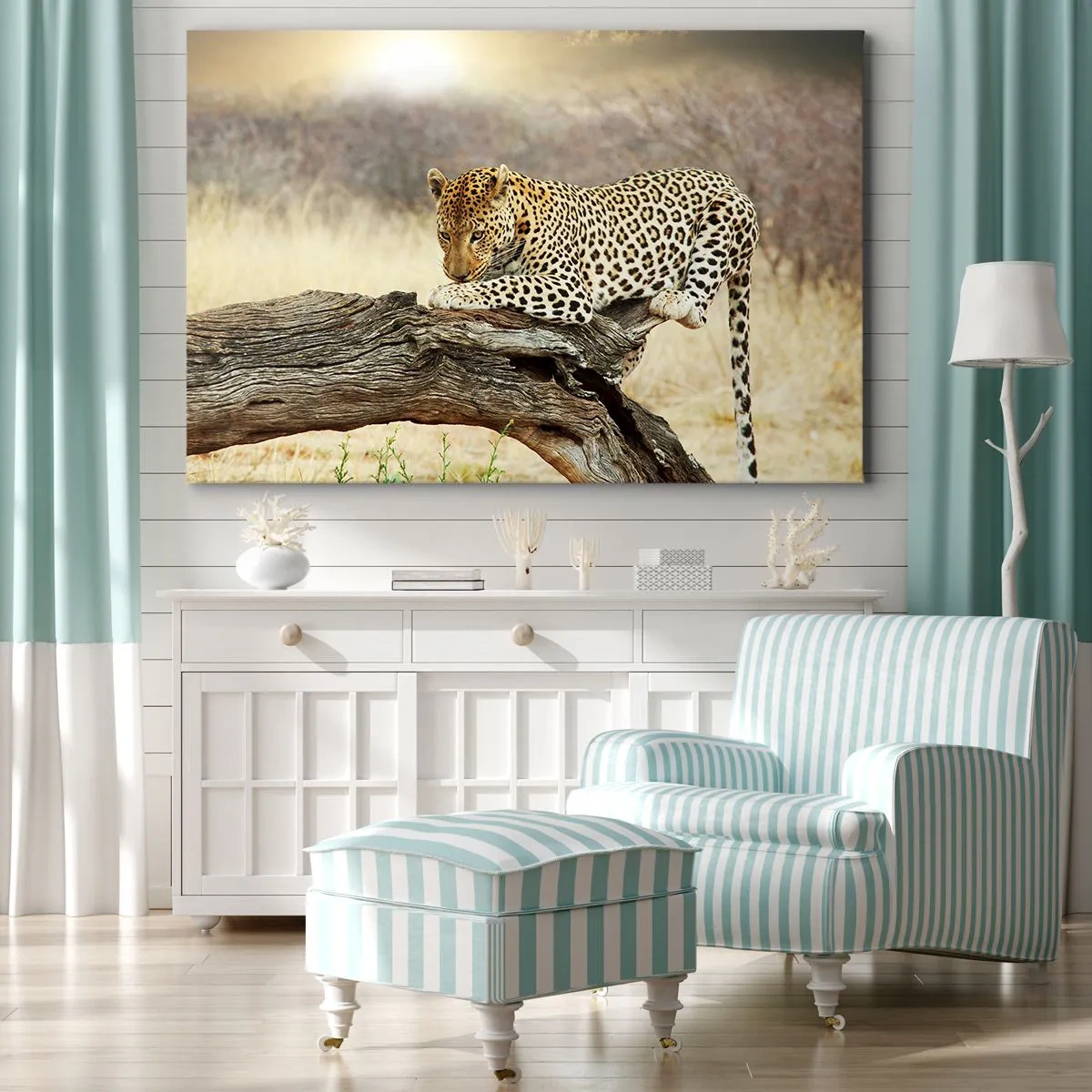 Quadro su tela - Stampe su Tela - Un leopardo che riposa sul tronco di un albero nella savana - 100x70cm - Vado per la mia strada - Decorazione murale moderna per soggiorno e camera da letto ARTTOR