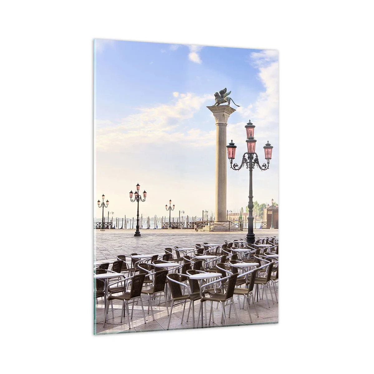 Quadro su vetro - Una piazza con colonne e file di sedie a Venezia - 50x70cm - Venite a tavola - Decorazione murale moderna per soggiorno e camera da letto ARTTOR