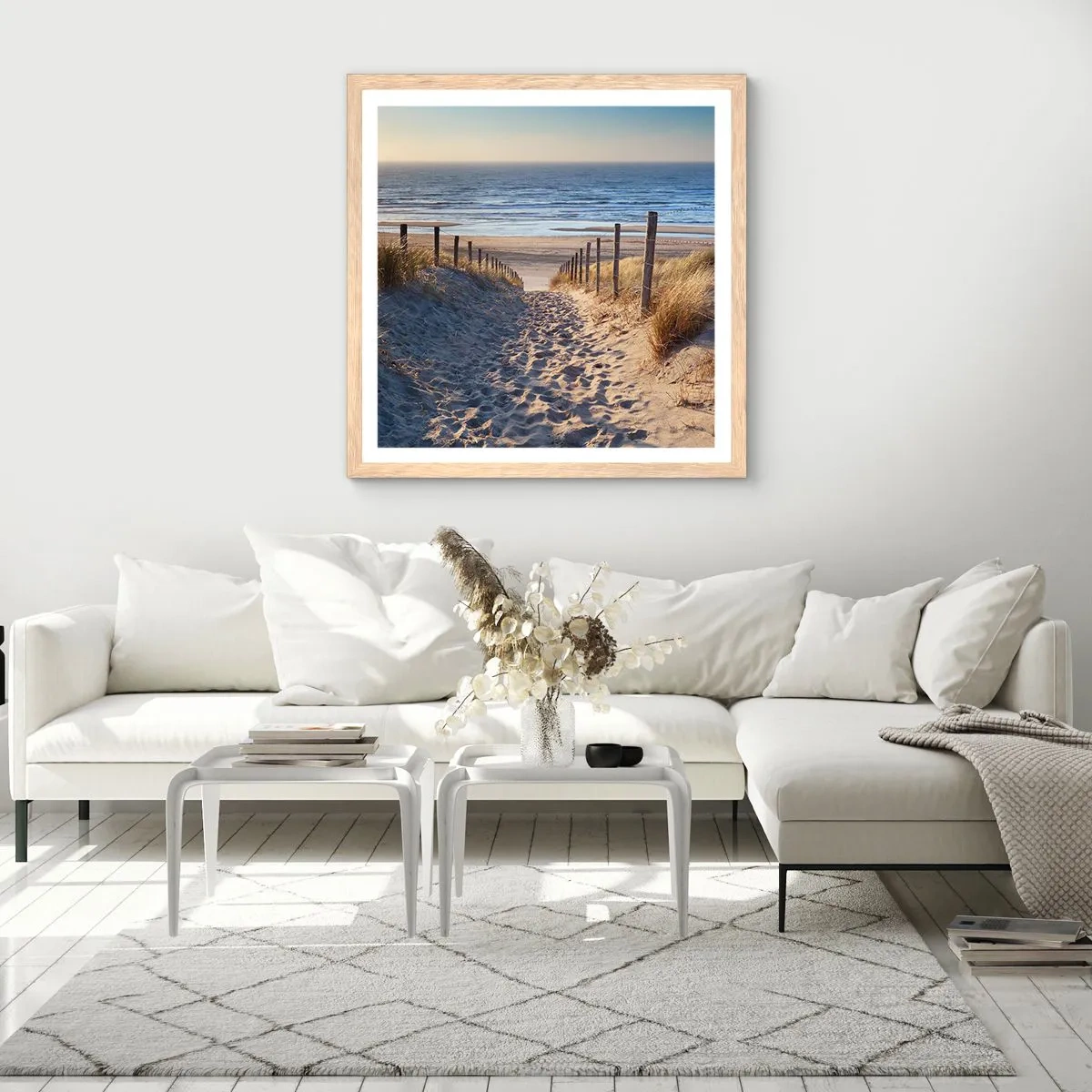 Poster in cornice rovere chiaro - Rumore del mare, uccelli che cantano, spiaggia selvatica tra i cespugli... - 30x30 cm