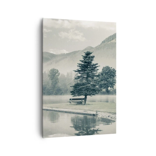 Quadro su tela - Stampe su Tela - Un pittoresco lago con una panchina e la nebbia sullo sfondo - 70x100cm - Il lago dorme ancora - Decorazione murale moderna per soggiorno e camera da letto ARTTOR