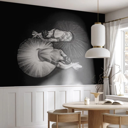 Fotomurali Premium Sand - Due ballerine in una posa di stretching yin yang - 100x70cm - Yin e yang - equilibrio ideale - Decorazione murale moderna per soggiorno e camera da letto ARTTOR