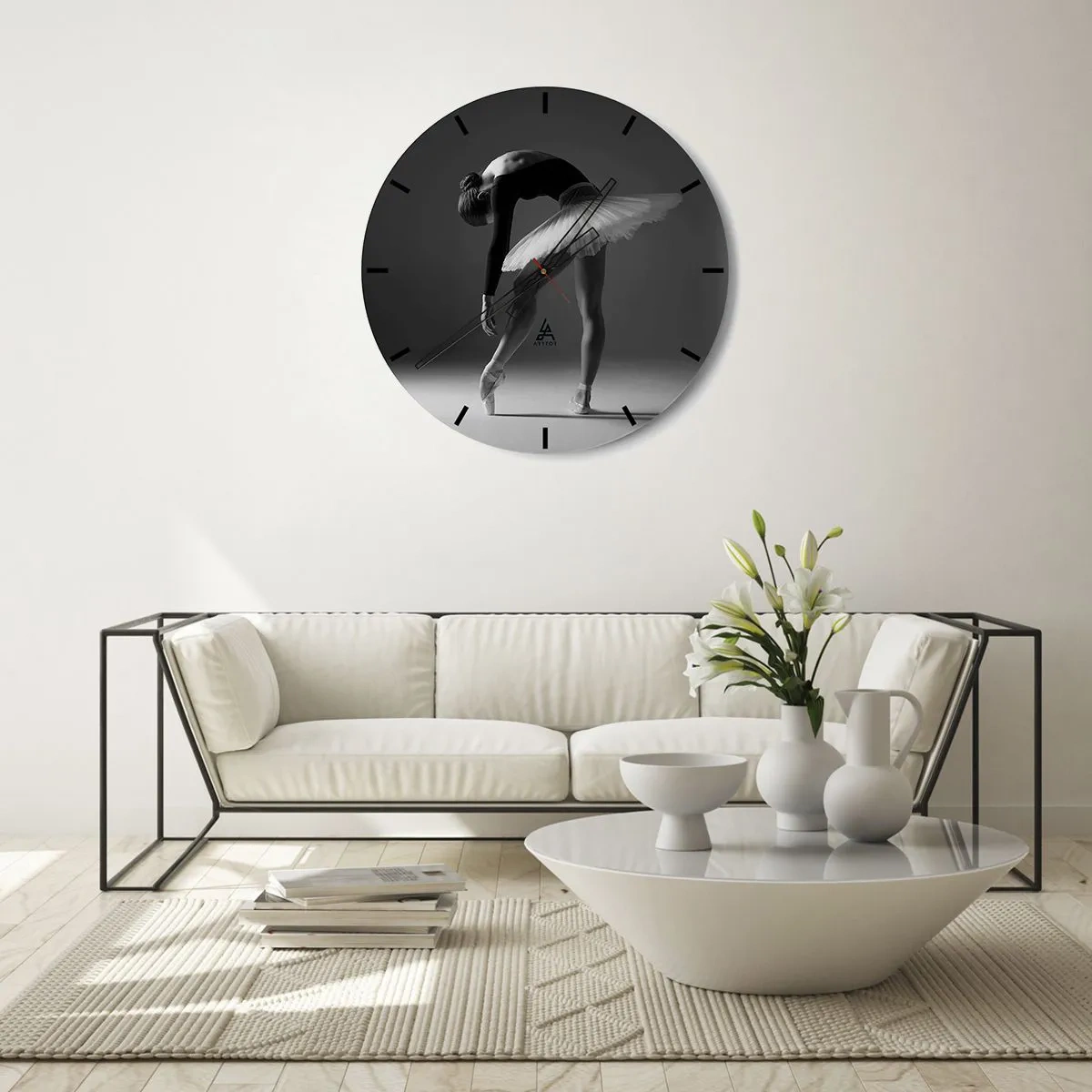 Orologio da parete - Orologio in Vetro - Ballerina in bianco e nero in una posa di danza classica - 30x30cm - Bella ballerina - Decorazione murale moderna per soggiorno, cucina e camera da letto ARTTOR