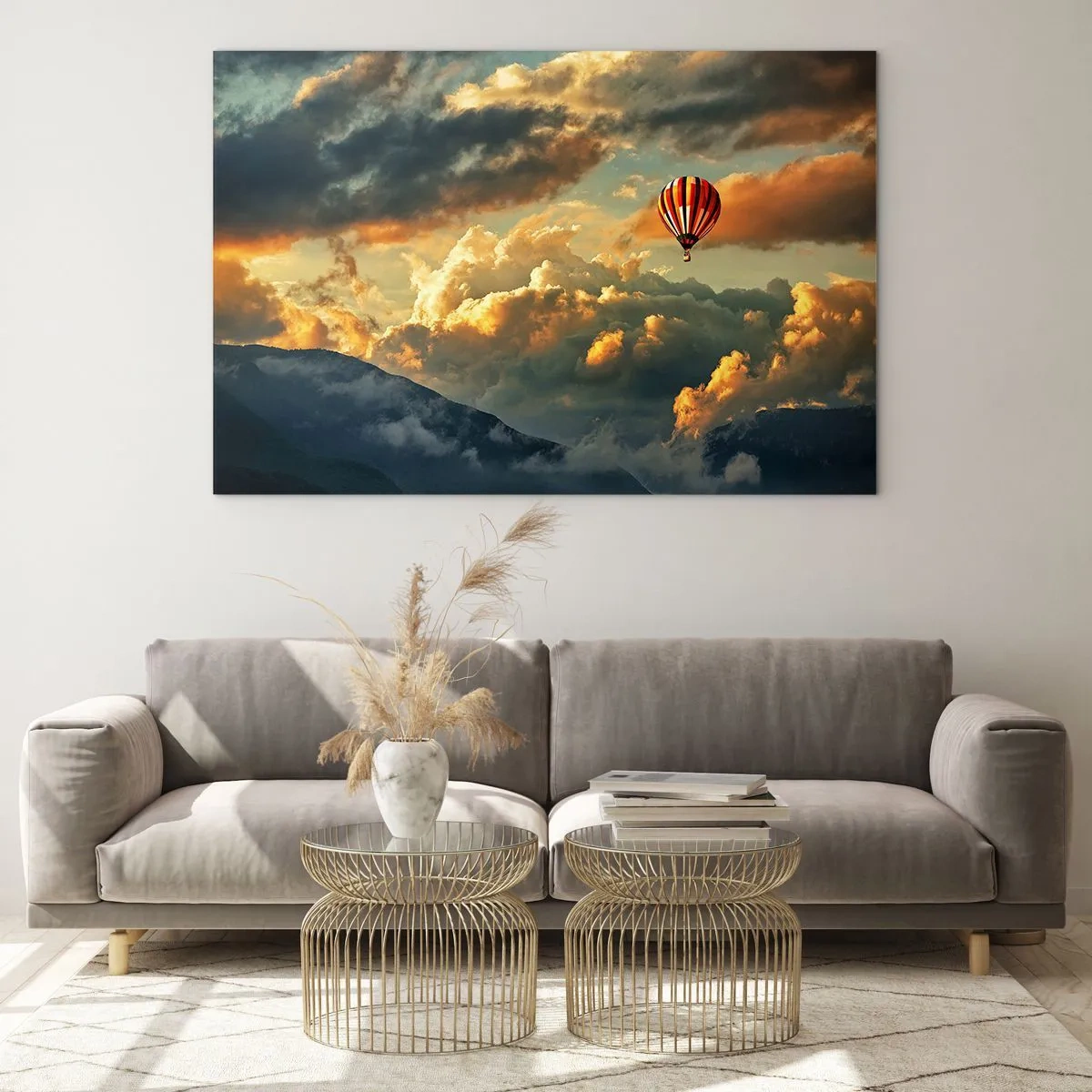 Quadro su vetro - Un pallone che fluttua sopra le montagne tra le nuvole al tramonto - 120x80cm - Volo perché voglio - Decorazione murale moderna per soggiorno e camera da letto ARTTOR