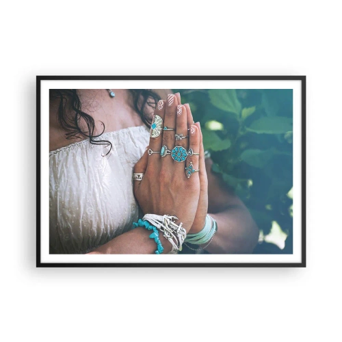 Poster in cornice nera - Mani decorate con gioielli boho - 100x70cm - Benvenuto al centro dell'essere - Decorazione murale moderna per soggiorno e camera da letto ARTTOR