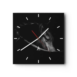 Orologio da parete - Orologio in Vetro - Ritratto in bianco e nero di un cavallo con un sottile gioco di luci e ombre su uno sfondo scuro. - 30x30cm - Il principe nero - Decorazione murale moderna per soggiorno e camera da letto ARTTOR