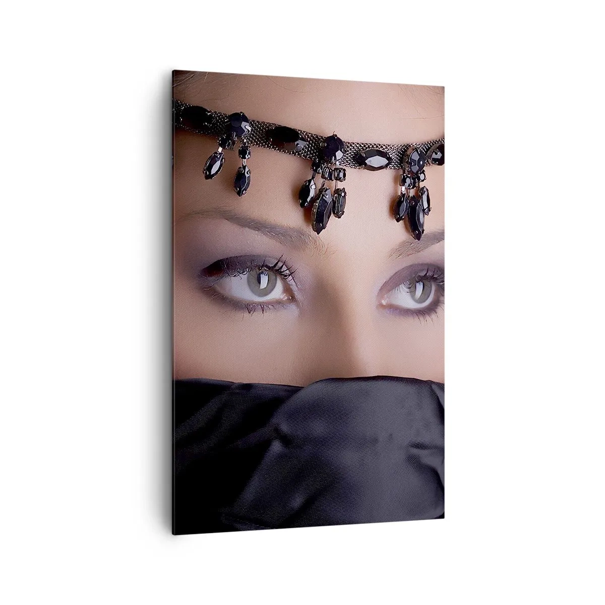 Quadro su tela - Stampe su Tela - Ritratto di una donna con gioielli decorativi su sfondo nero - 80x120cm - Misteriosa tentatrice d'oriente - Decorazione murale moderna per soggiorno e camera da letto ARTTOR
