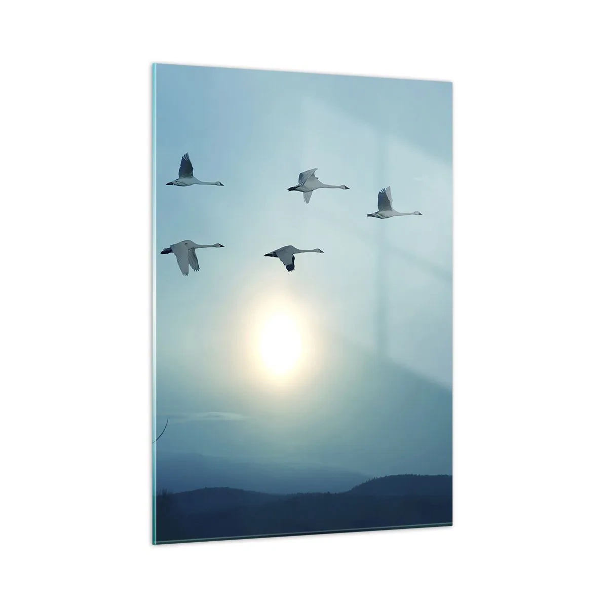Quadro su vetro - Cigni in volo sullo sfondo del sole al tramonto e di un paesaggio invernale - 50x70cm - Addio estate, quest'anno - Decorazione murale moderna per soggiorno e camera da letto ARTTOR