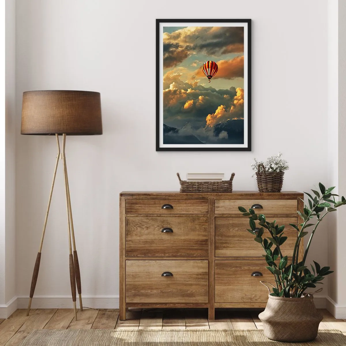 Poster in cornice nera - Un pallone tra le nuvole al tramonto - 50x70cm - Volo perché voglio - Decorazione murale moderna per soggiorno e camera da letto ARTTOR