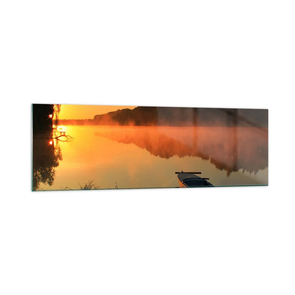 Quadro su vetro - Nebbia mattutina sul fiume con una barca sotto i raggi del sole - 160x50cm - Alba sull'acqua, come uno specchio - Decorazione murale moderna per soggiorno e camera da letto ARTTOR
