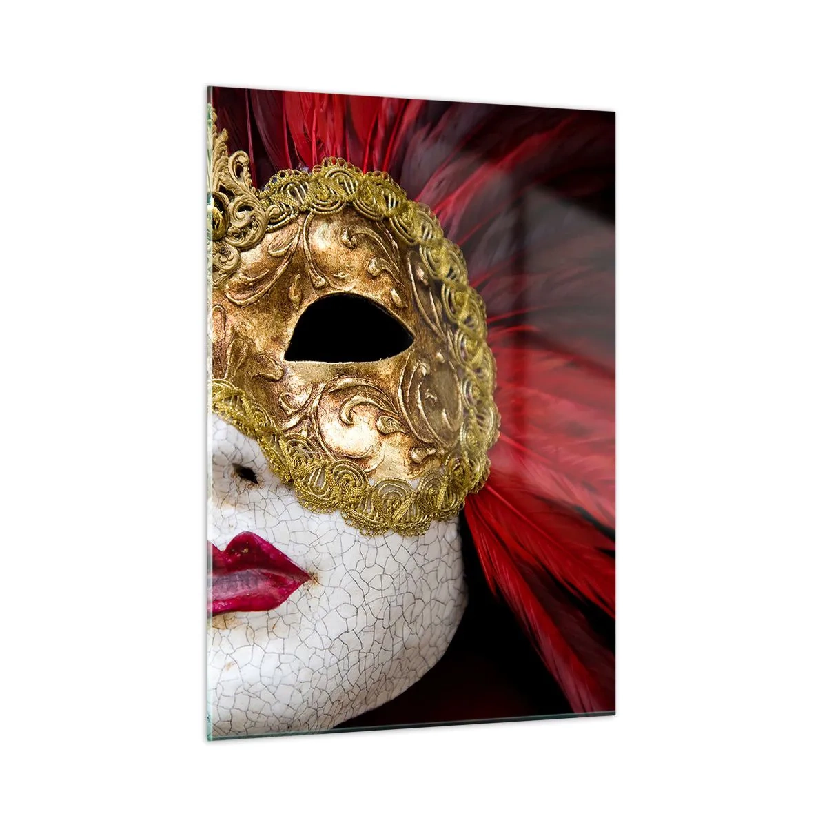 Quadro su vetro - Maschera di carnevale dorata con piume rosse - 50x70cm - La promessa di un'avventura di carnevale - Decorazione murale moderna per soggiorno e camera da letto ARTTOR