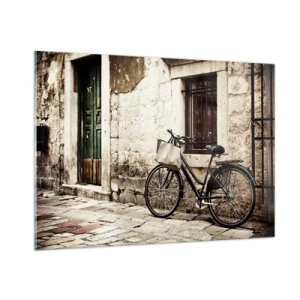 Quadro su vetro - Una bicicletta bianca e nera appoggiata a un vecchio condominio - 100x70cm - Ritorno al passato - Decorazione murale moderna per soggiorno e camera da letto ARTTOR