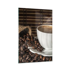 Quadro su vetro - Una tazza di caffè con chicchi su uno sfondo di bambù - 70x100cm - Nero del carbone, trasparenza dell'ambra - Decorazione murale moderna per soggiorno e camera da letto ARTTOR