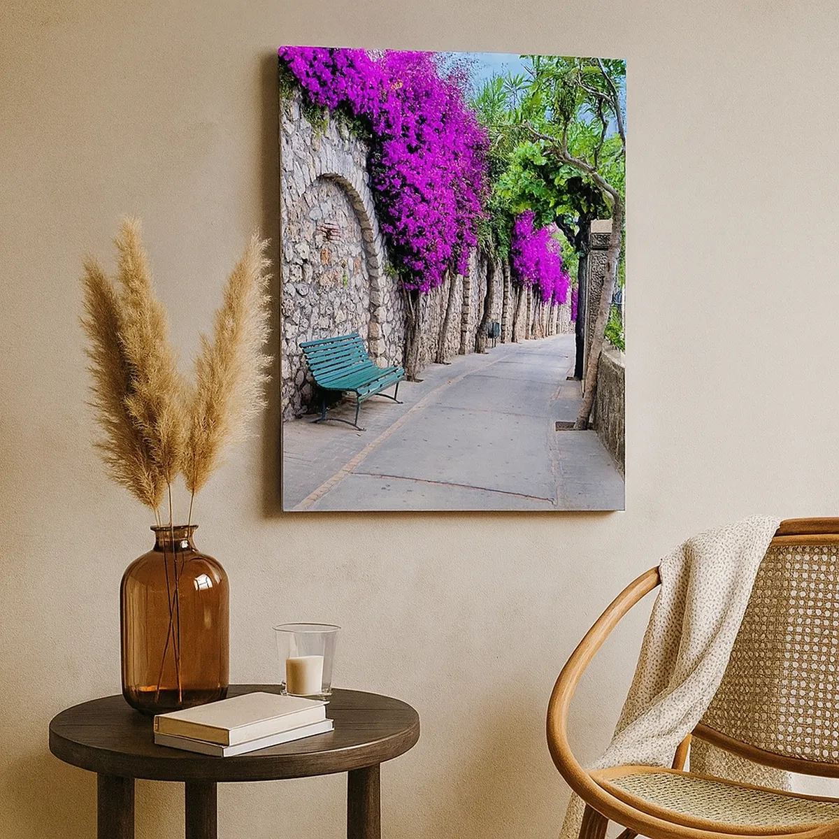 Quadro su tela - Stampe su Tela - Un sentiero in pietra con una panchina e fiori viola in fiore - 50x70cm - Incontriamoci al più presto - Decorazione murale moderna per soggiorno e camera da letto ARTTOR