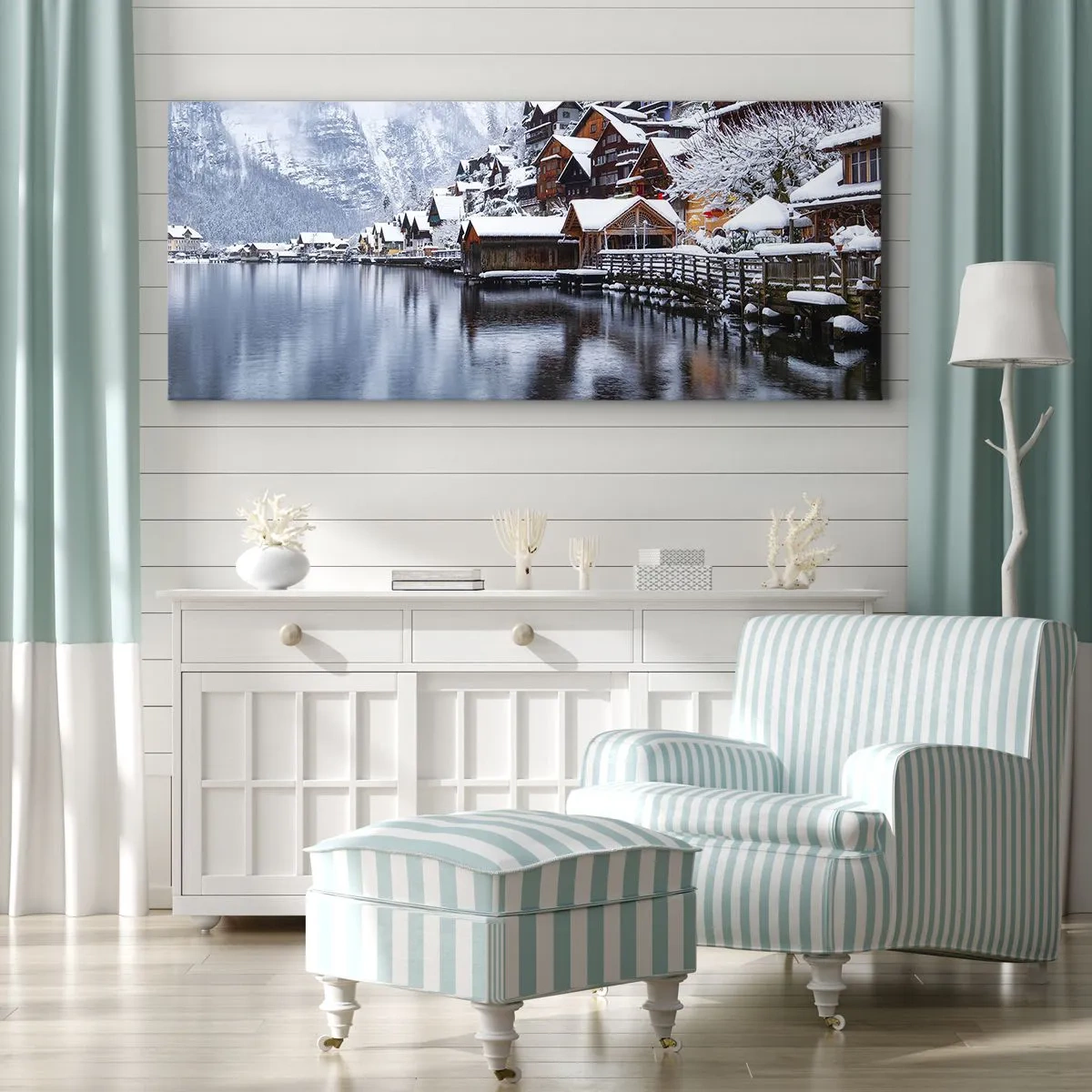 Quadro su tela - Stampe su Tela - Vista invernale di un villaggio di montagna in riva al lago - 120x50cm - Decorazione invernale - Decorazione murale moderna per soggiorno e camera da letto ARTTOR
