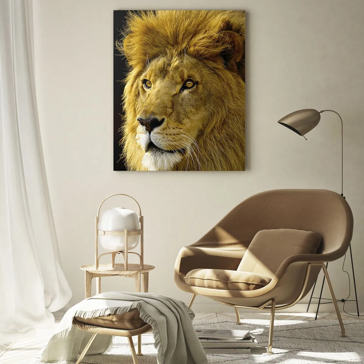 Quadro su vetro - Ritratto di un maestoso leone su uno sfondo scuro - 50x70cm - Ritratto del re - Decorazione murale moderna per soggiorno e camera da letto ARTTOR