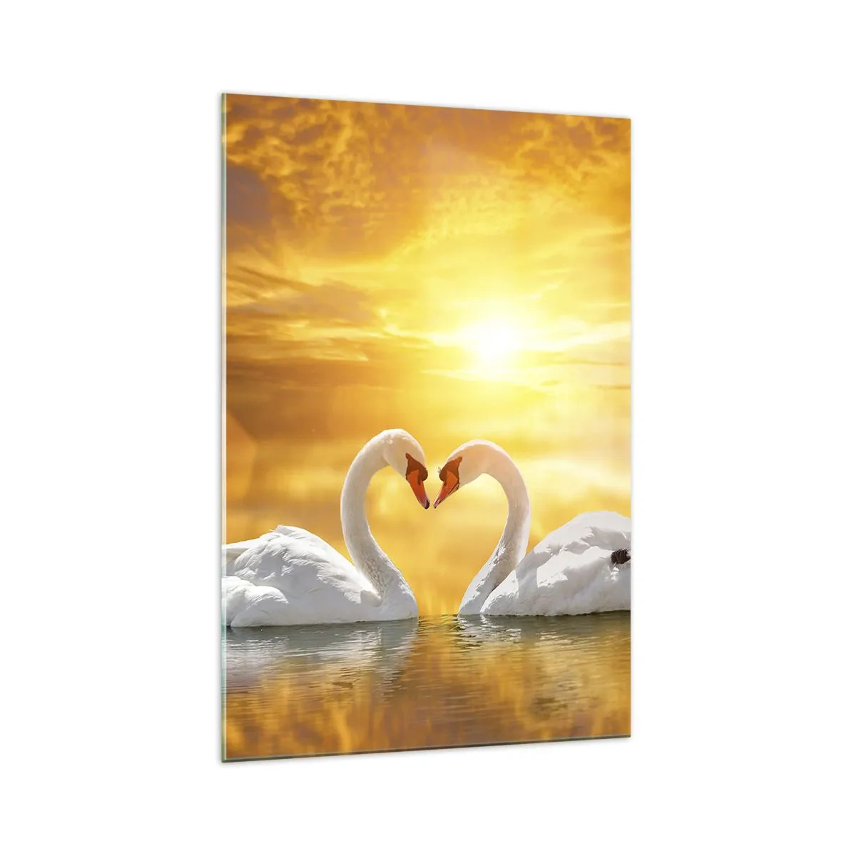 Quadro su vetro - Una scena romantica di due cigni che formano un cuore sullo sfondo di un tramonto dorato. - 70x100cm - Cuore è la più bella parola del mondo… - Decorazione murale moderna per soggiorno e camera da letto ARTTOR