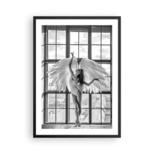 Poster in cornice nera - Una figura con ali d'angelo sullo sfondo di una finestra - 50x70cm - Città degli angeli? - Decorazione murale moderna per soggiorno e camera da letto ARTTOR