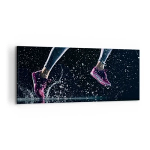 Quadro su tela - Stampe su Tela - Uno scatto dinamico di una corsa sotto la pioggia su uno sfondo nero - 120x50cm - Quanta forza nelle gambe - Decorazione murale moderna per soggiorno e camera da letto ARTTOR