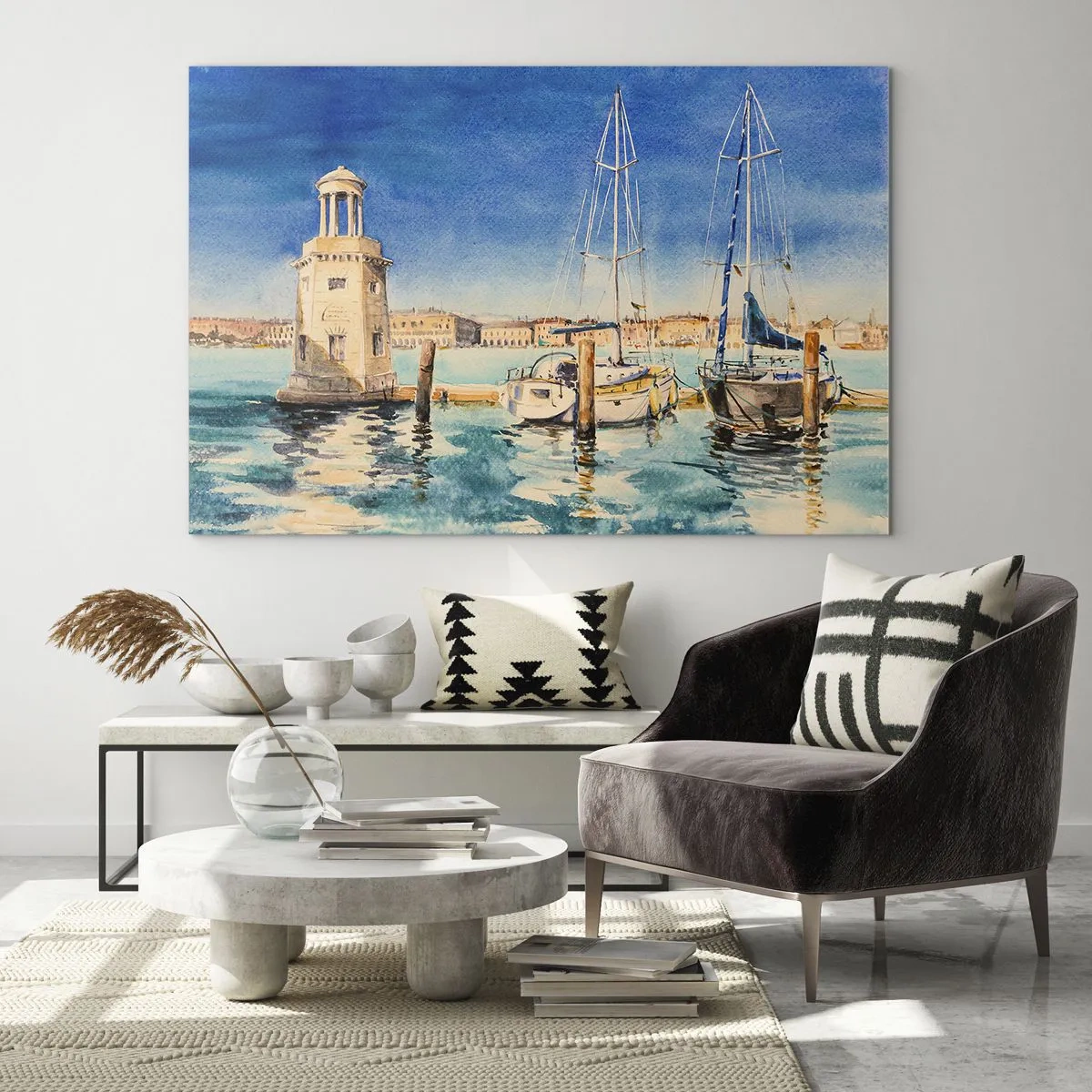Quadro su vetro - Marina ad acquerello con faro e yacht ormeggiati - 100x70cm - La laguna assolata - Decorazione murale moderna per soggiorno e camera da letto ARTTOR
