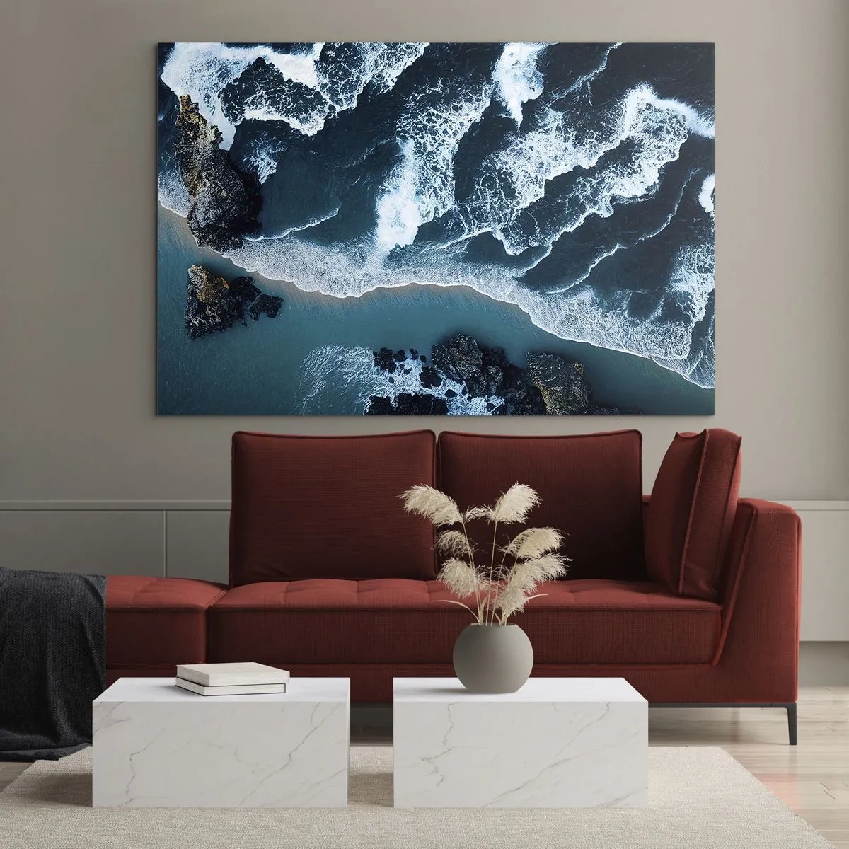 Quadro su vetro - Onde del mare che si infrangono contro la costa rocciosa - 100x70cm - Avvolte dalle onde - Decorazione murale moderna per soggiorno e camera da letto ARTTOR