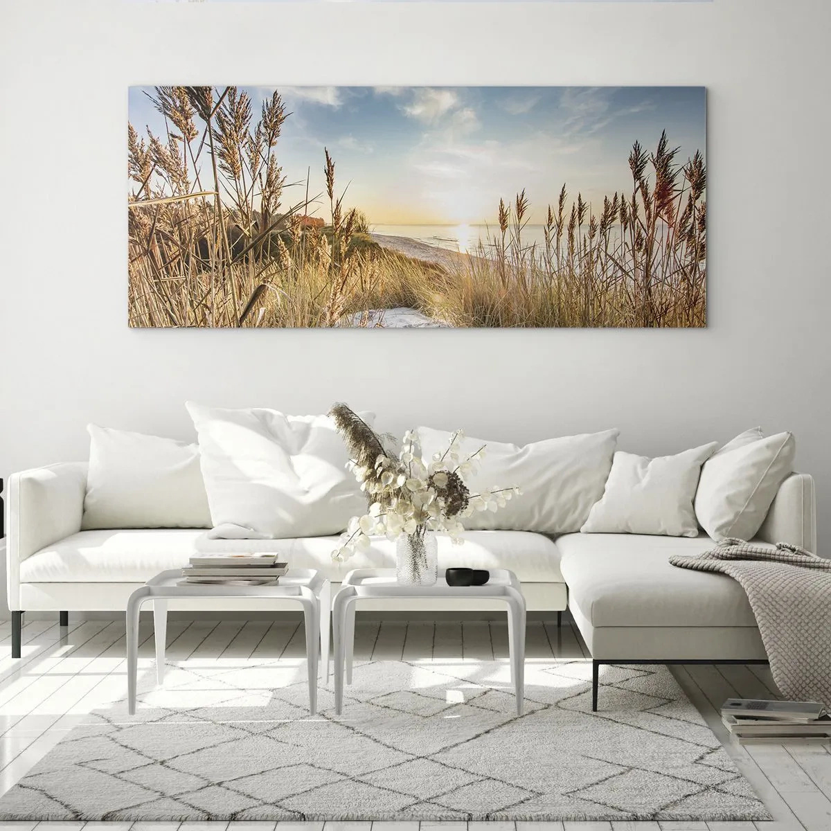 Quadro su vetro - Una spiaggia pittoresca con erba e il sole al tramonto - 160x50cm - Spiaggia del nord - Decorazione murale moderna per soggiorno e camera da letto ARTTOR