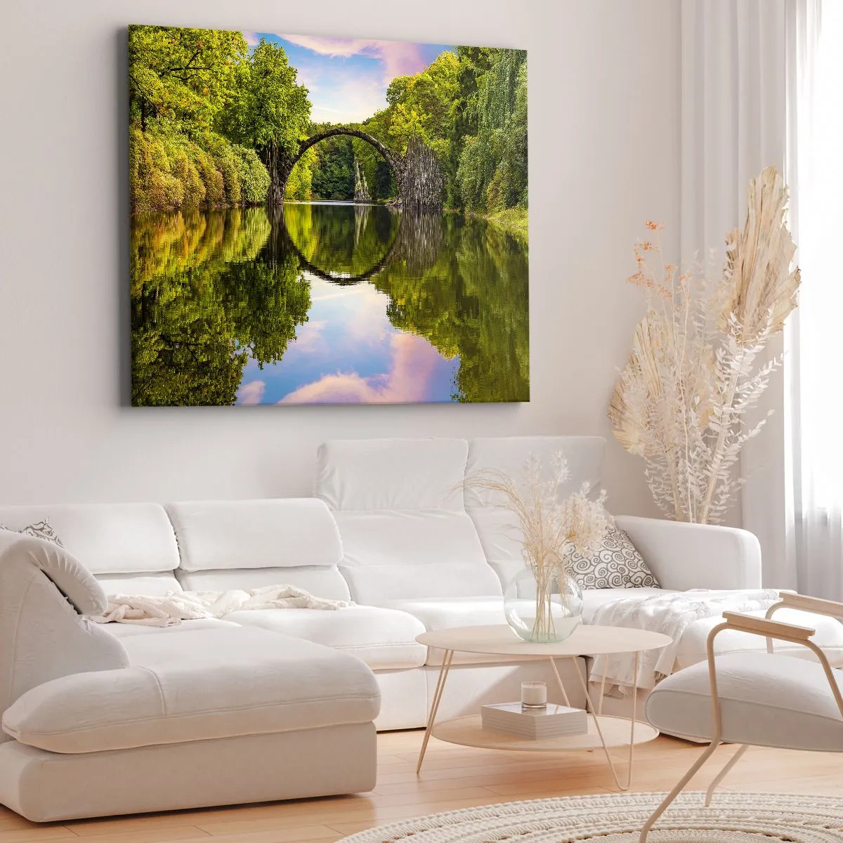 Quadro su tela - Stampe su Tela - Un ponte di pietra sopra un fiume con un riflesso perfetto nell'acqua - 70x50cm - All'incontro di due mondi - Decorazione murale moderna per soggiorno e camera da letto ARTTOR