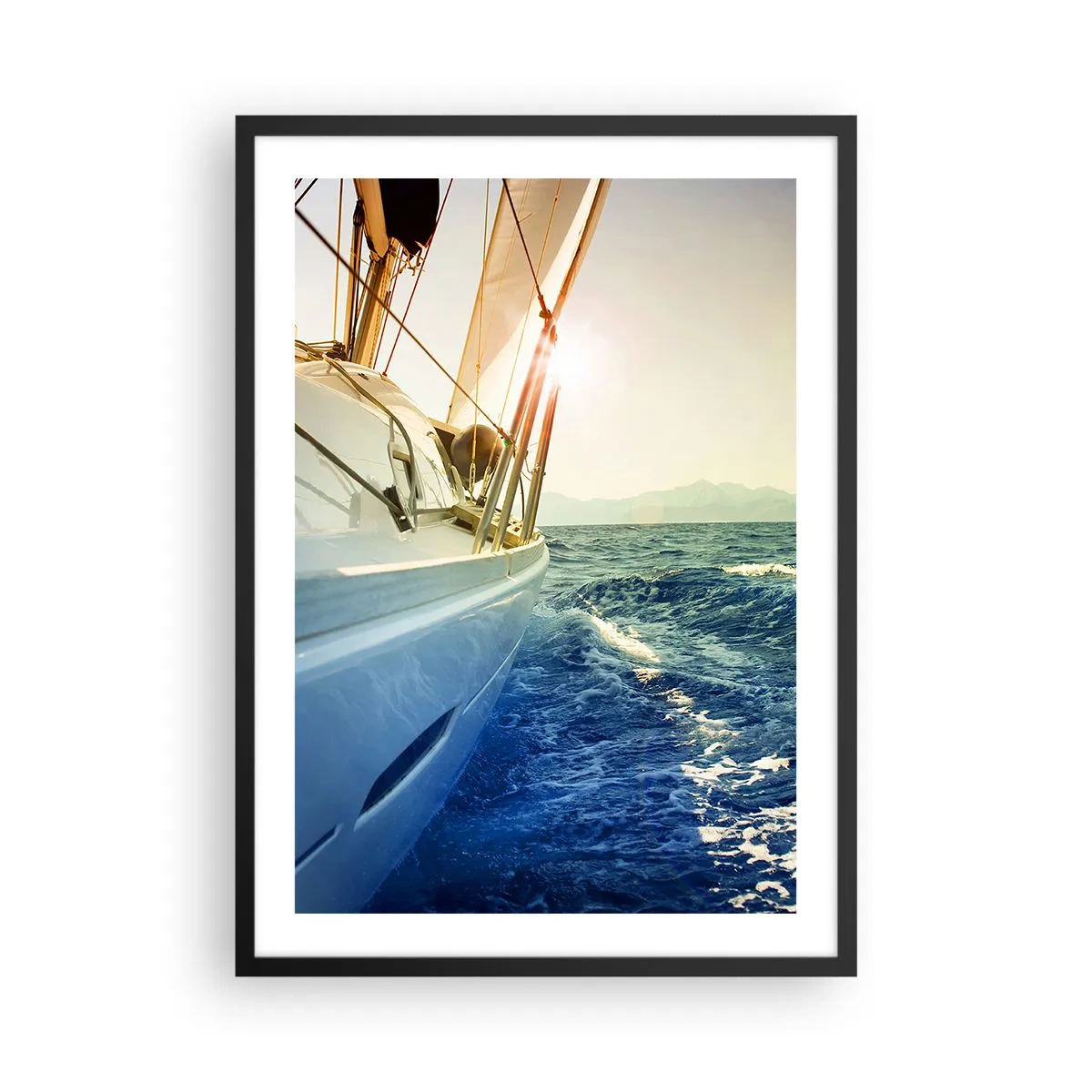 Poster in cornice nera - Uno yacht che naviga in un mare calmo alla calda luce del sole - 50x70cm - Verso l'avventura - Decorazione murale moderna per soggiorno e camera da letto ARTTOR