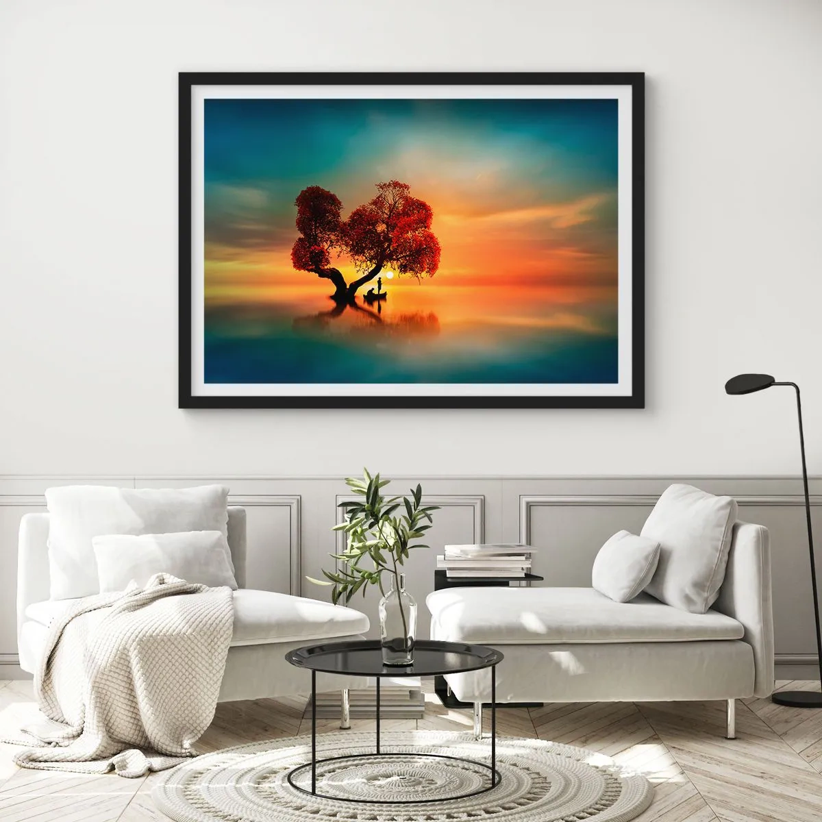 Poster in cornice nera - Un albero dalle foglie rosse e una barca sull'acqua al tramonto - 100x70cm - Gli esiliati e il silenzio fuori dal mondo - Decorazione murale moderna per soggiorno e camera da letto ARTTOR