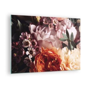 Quadro su vetro - Primo piano di una composizione di rose, garofani e piccoli fiori. - 70x50cm - Avvolti dalla bellezza - Decorazione murale moderna per soggiorno e camera da letto ARTTOR