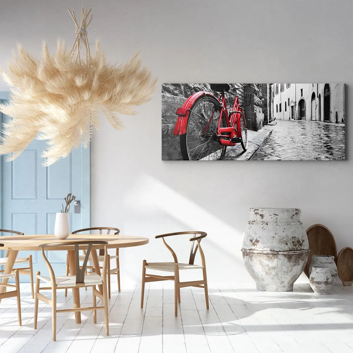 Quadro su tela - Stampe su Tela - Bicicletta rossa in una strada bianca e nera - 160x50cm - La vera bellezza non invecchia - Decorazione murale moderna per soggiorno e camera da letto ARTTOR