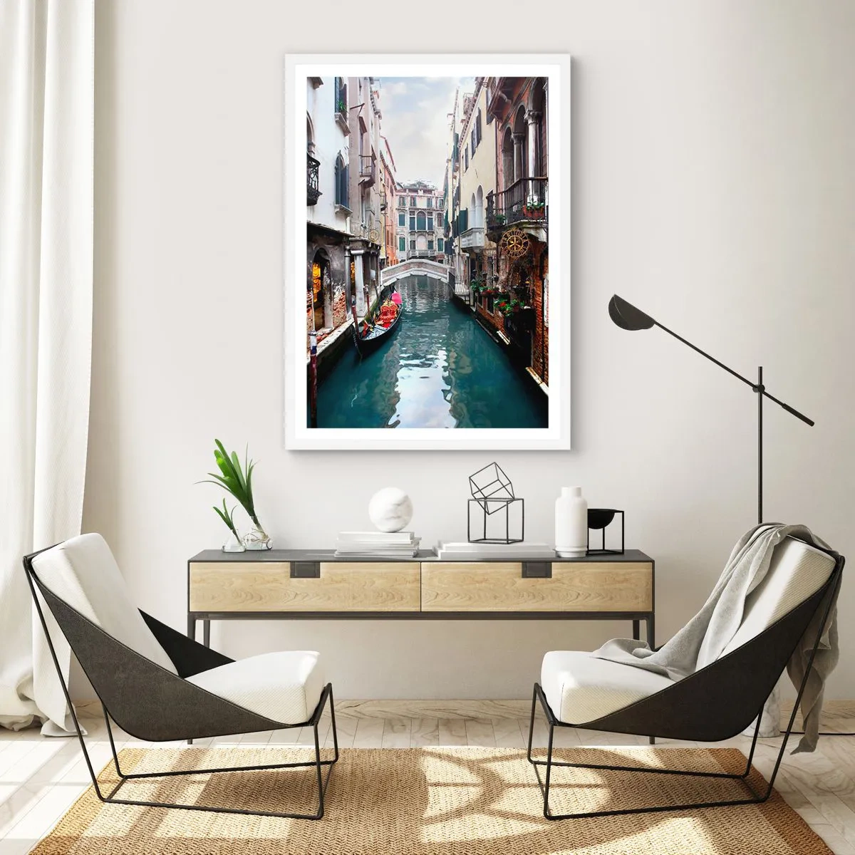 Poster in cornice bianca - Paesaggio veneziano con gondola e ponte - 70x100 cm