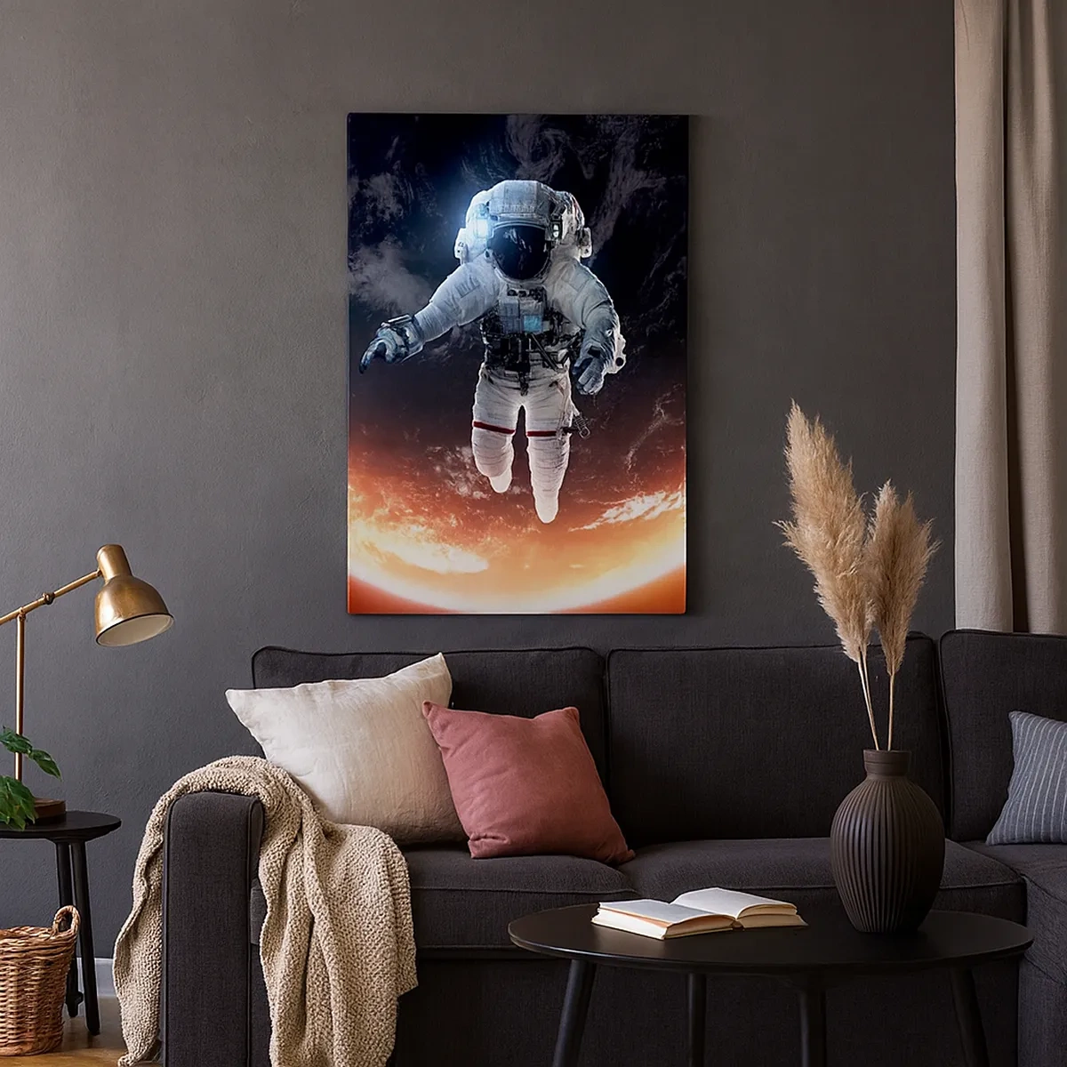 Quadro su tela - Stampe su Tela - Un astronauta che fluttua sopra una Terra illuminata dal sole - 50x70cm - Posso restare ancora un po'? - Decorazione murale moderna per soggiorno e camera da letto ARTTOR