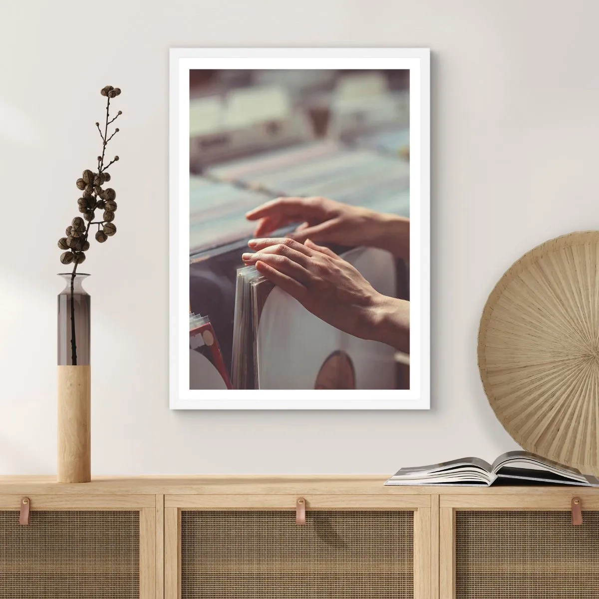 Poster in cornice bianca - Alla ricerca di emozioni - 70x100 cm