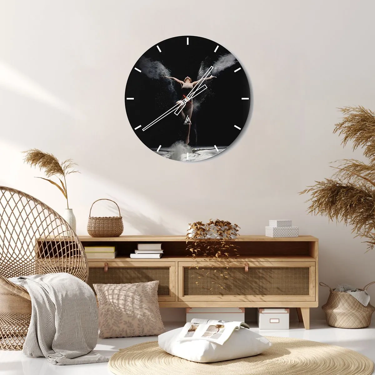 Orologio da parete - Orologio in Vetro - Una ballerina in posa dinamica circondata da nuvole di polvere. - 30x30cm - Gli elfi esistono - Decorazione murale moderna per soggiorno, cucina e camera da letto ARTTOR