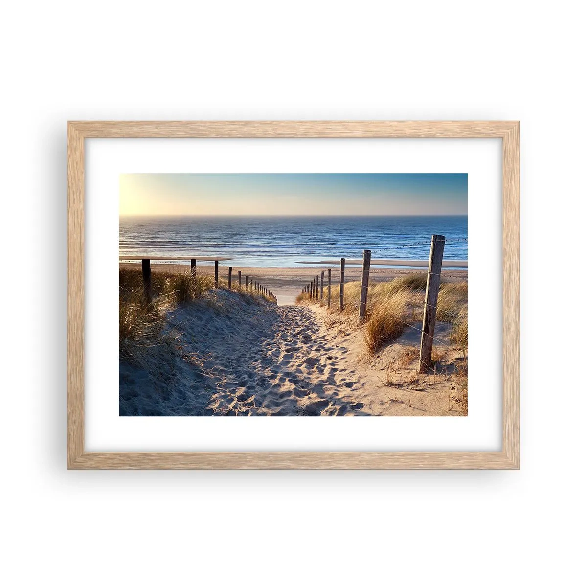 Poster in cornice rovere chiaro - Rumore del mare, uccelli che cantano, spiaggia selvatica tra i cespugli... - 40x30 cm