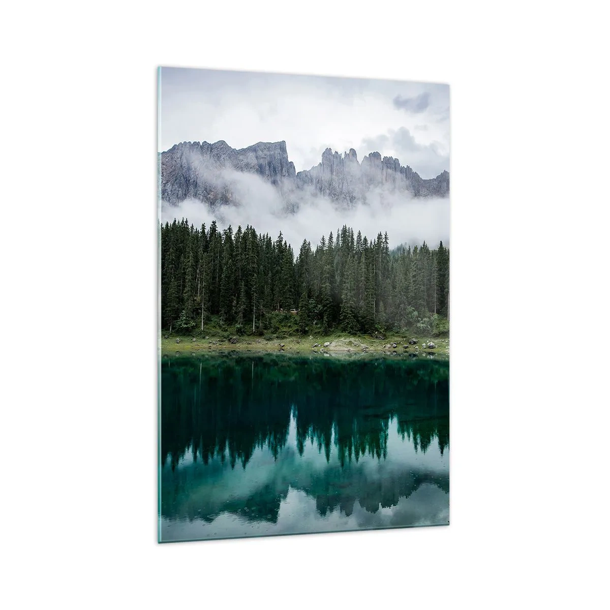 Quadro su vetro - Un paesaggio montano con una foresta e un lago che riflette il cielo - 70x100cm - Silenzio, non svegliamo l'acqua che dorme... - Decorazione murale moderna per soggiorno e camera da letto ARTTOR