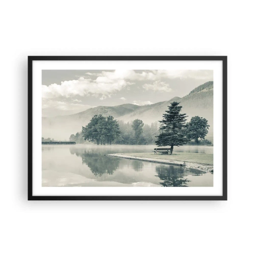 Poster in cornice nera - Un pittoresco lago con una panchina e la nebbia sullo sfondo - 70x50cm - Il lago dorme ancora - Decorazione murale moderna per soggiorno e camera da letto ARTTOR