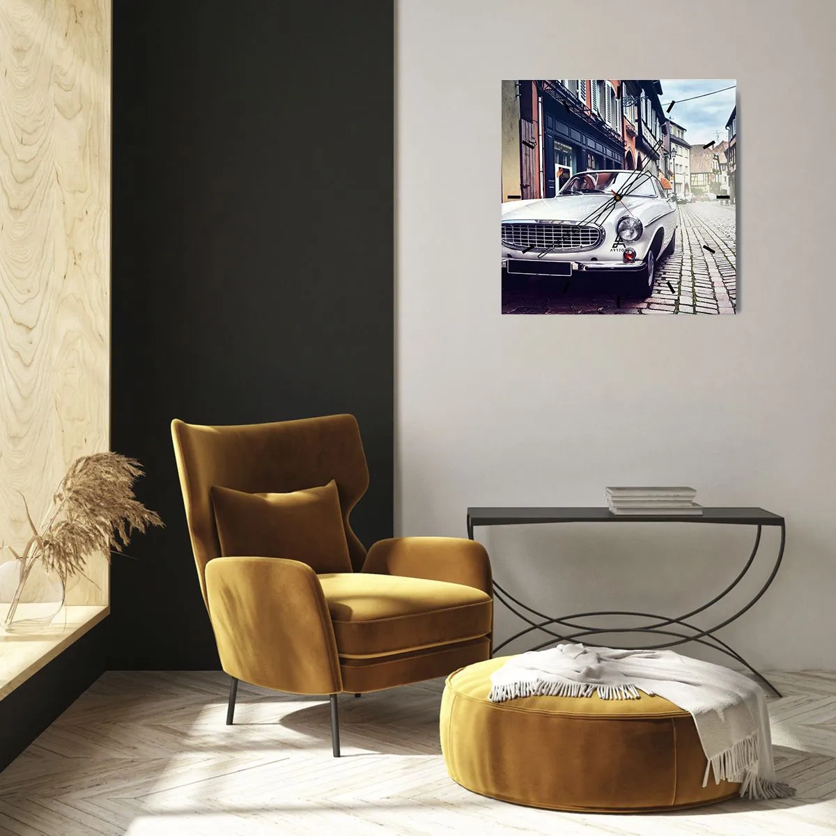 Orologio da parete - Orologio in Vetro - Una classica auto bianca su una strada cittadina acciottolata - 30x30cm - Il passato è oggi - Decorazione murale moderna per soggiorno e camera da letto ARTTOR
