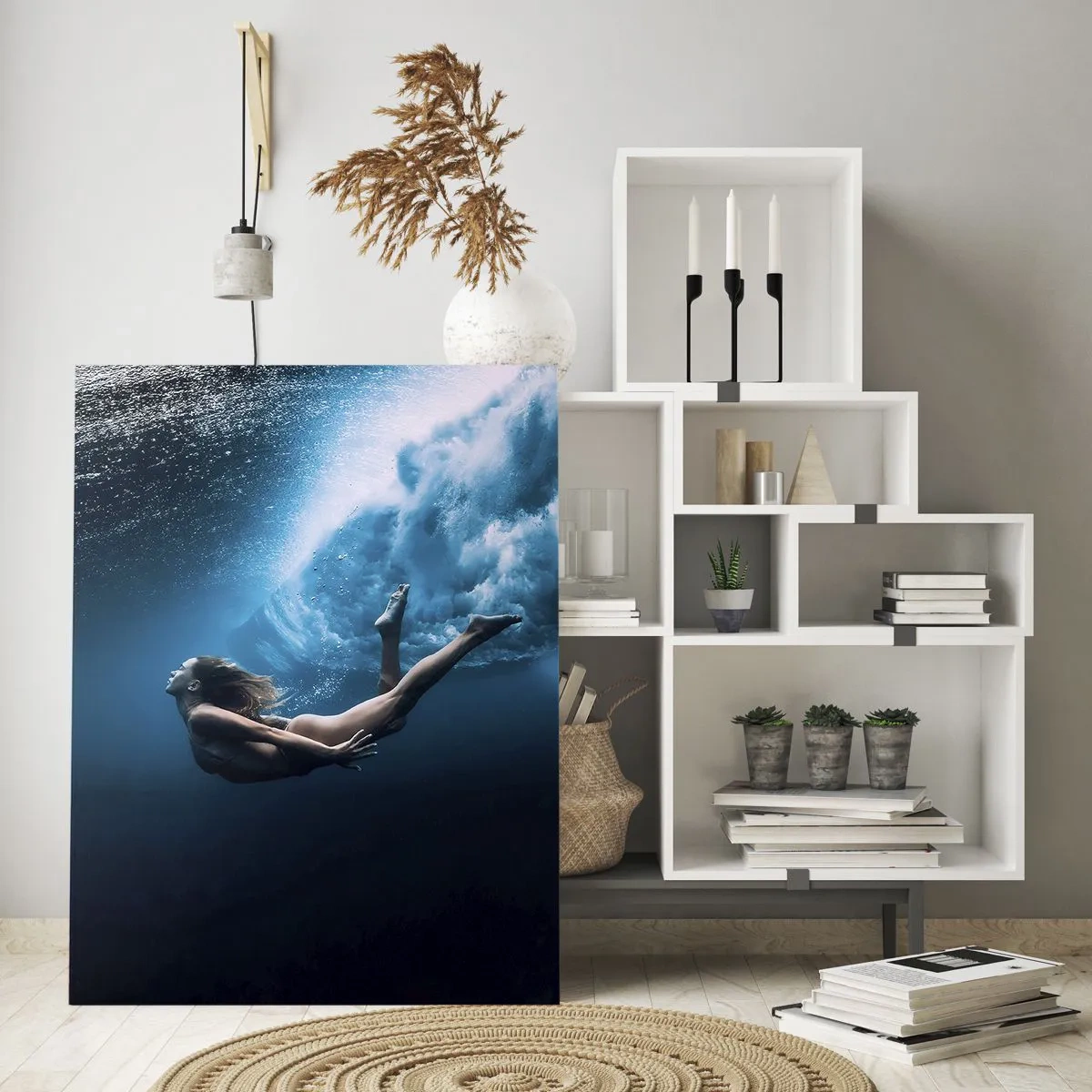 Quadro su vetro - Ripresa subacquea con una donna e bolle d'aria - 70x100cm - Moderna sirena - Decorazione murale moderna per soggiorno e camera da letto ARTTOR